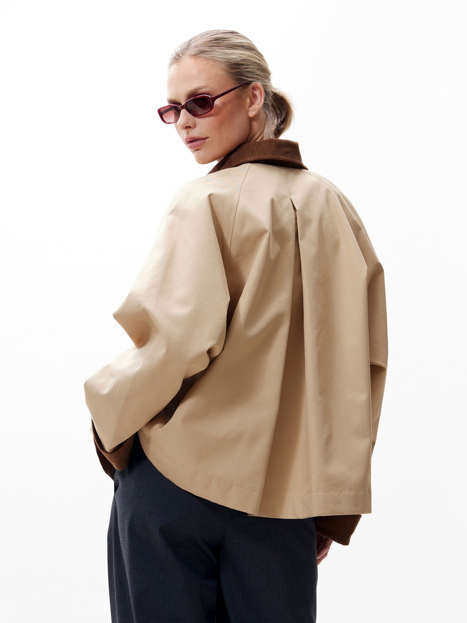 Oversized cape trenchcoat Travertine