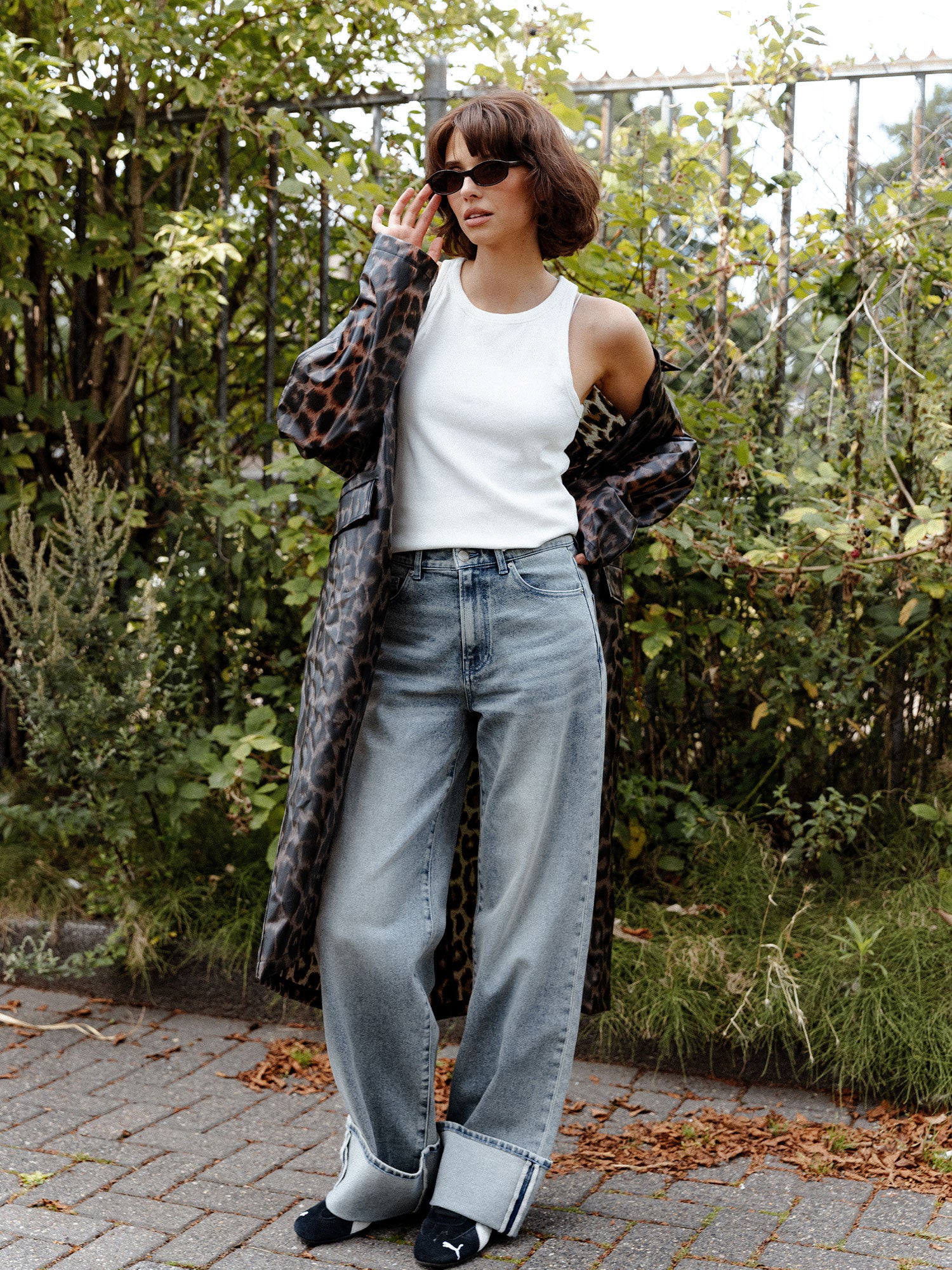 Loose fit jeans with fold Tinted Blue