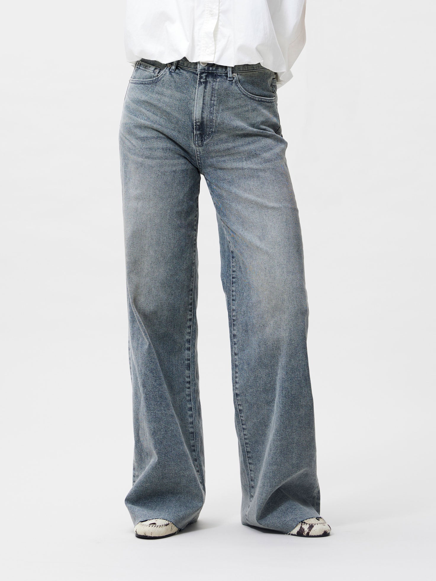 Loose fit jeans Tinted Blue
