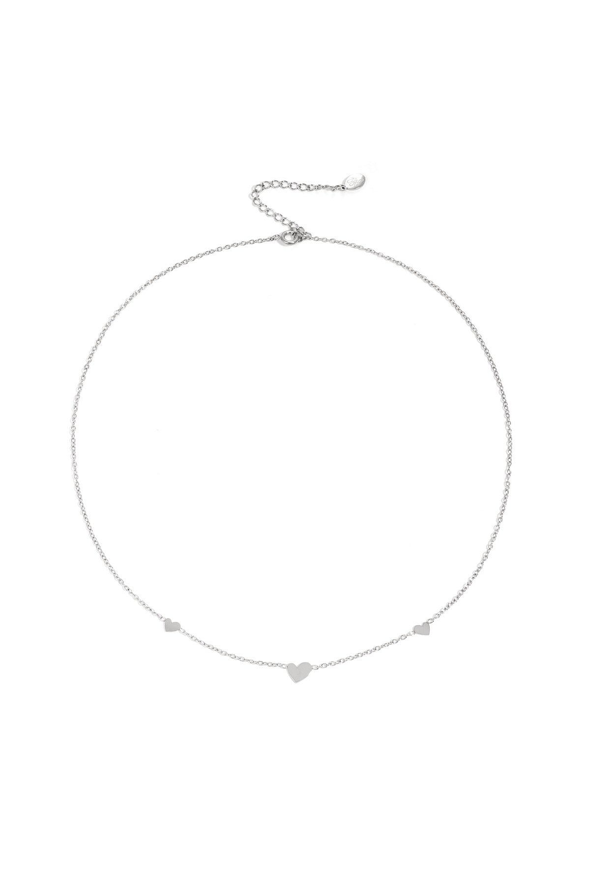 Klassische Kette mit Herzchen Silberfarben