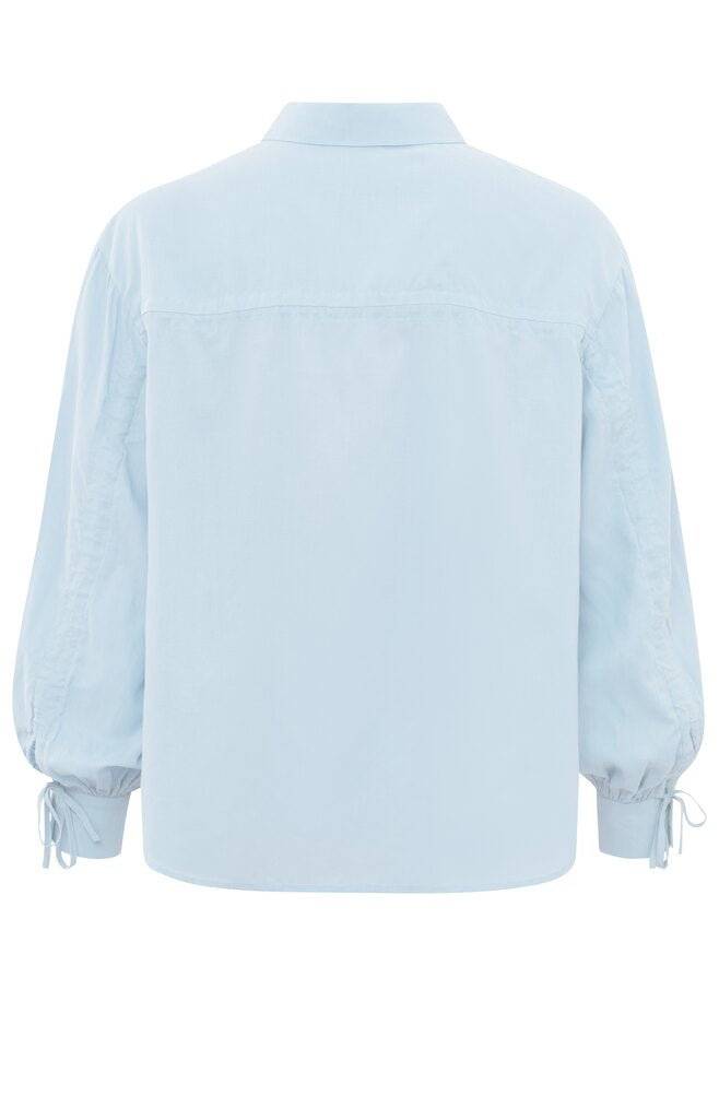 Oversize-Bluse mit langen Puffärmeln, Kragen und Knöpfen Xenon Blue