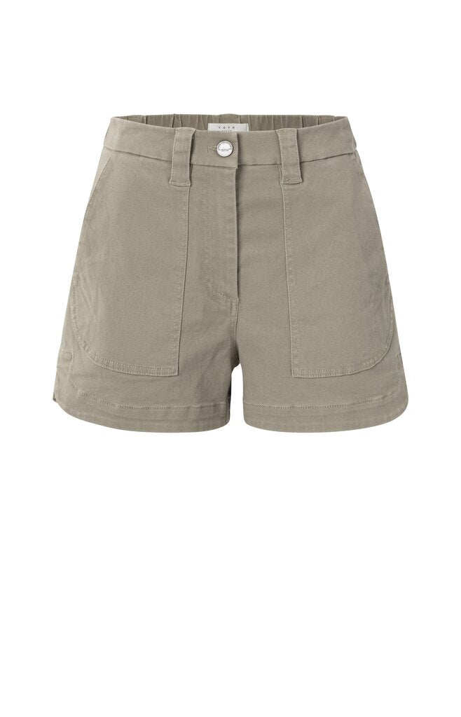 Cargoshorts mit aufgesetzten Taschen und elastischem Bund Seneca Rock Beigefügt